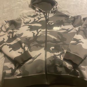 Mens Nike camo zip up